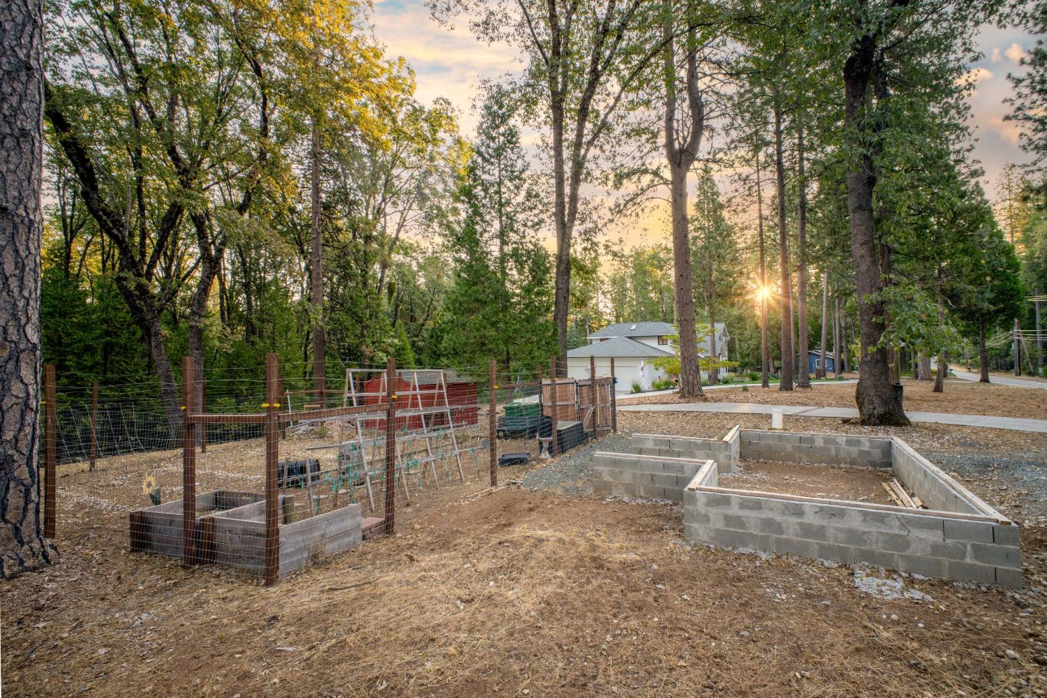 13100 Banner Lava Cap Rd, Nevada City, CA, 95959, USA, 4 Bedrooms Bedrooms, ,4 BathroomsBathrooms,Residential,Active,13100 Banner Lava Cap Rd,226072447