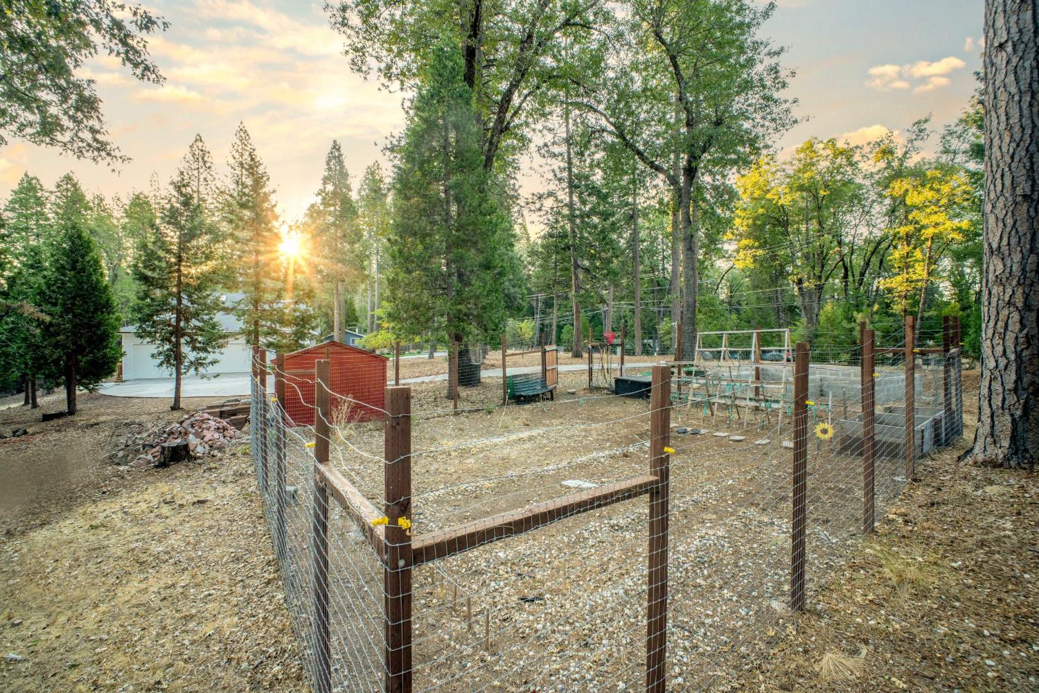 13100 Banner Lava Cap Rd, Nevada City, CA, 95959, USA, 4 Bedrooms Bedrooms, ,4 BathroomsBathrooms,Residential,Active,13100 Banner Lava Cap Rd,226072447