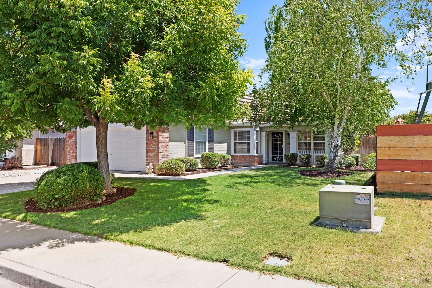 5512 Sun Gold Drive