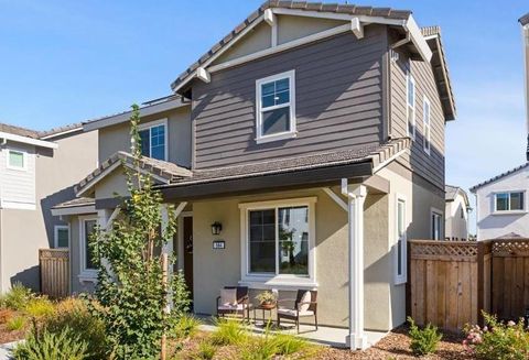 664 Whitewater Way West Sacramento CA 95605