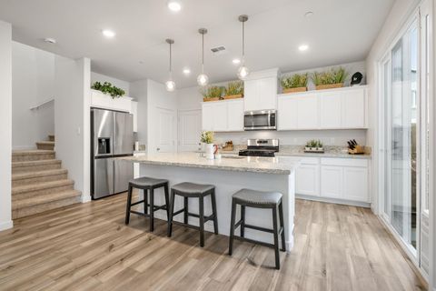 664 Whitewater Way West Sacramento CA 95605