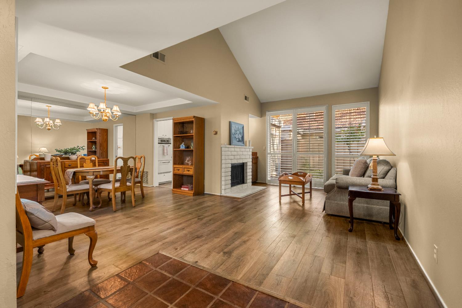 30 Northcreek Place
