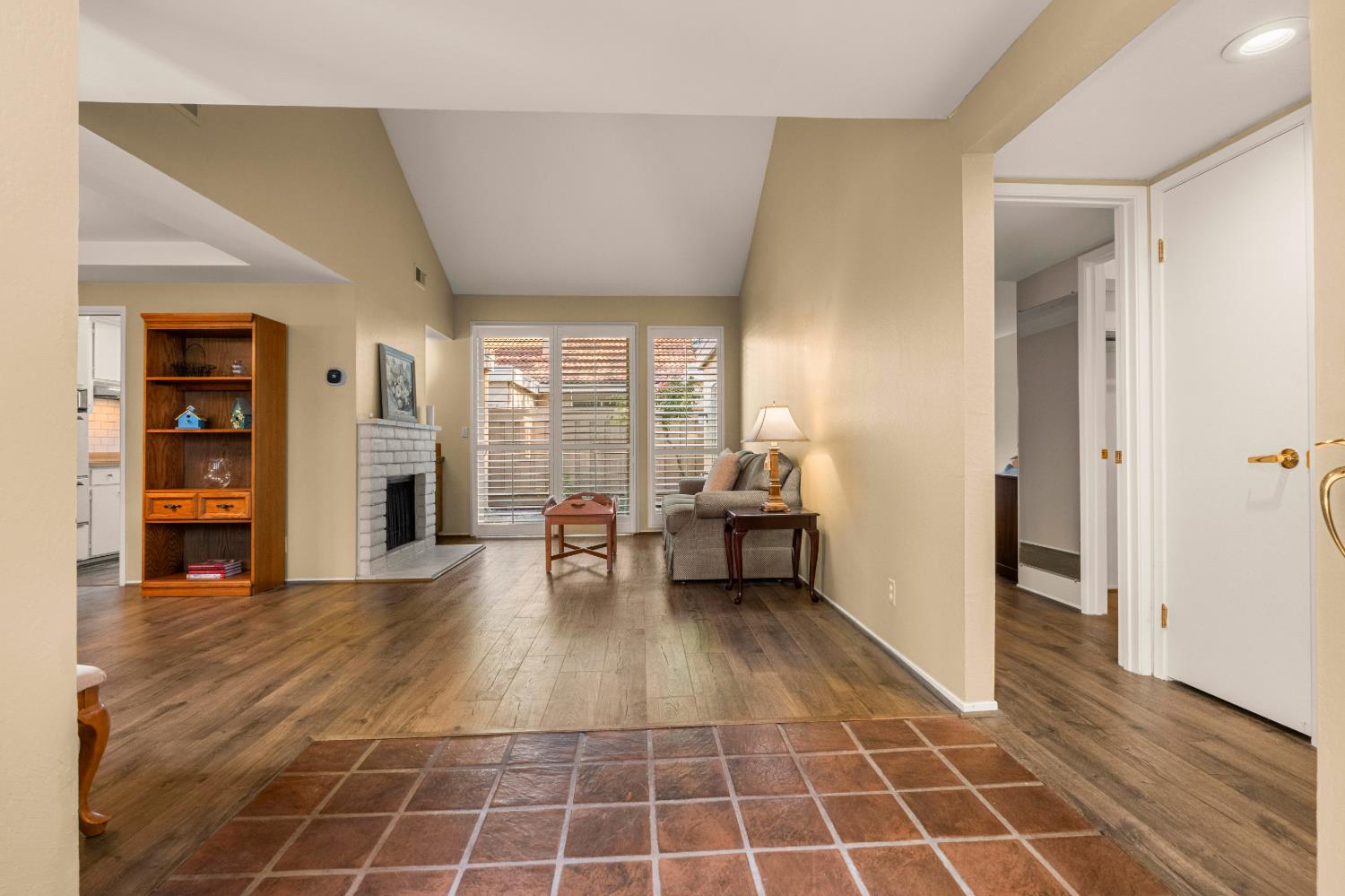 30 Northcreek Place
