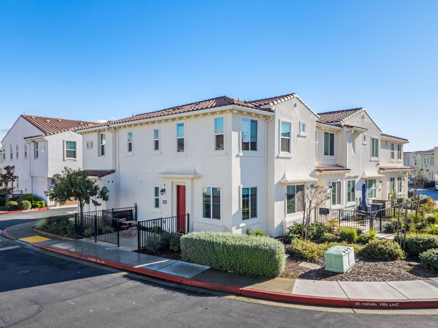 5301 E Commerce Way 54101