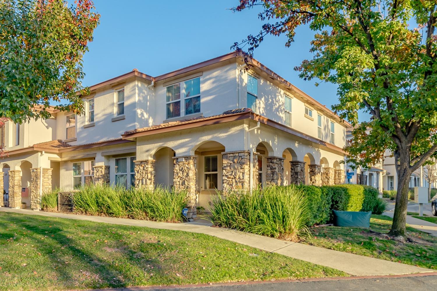 3311 Leiper Loop