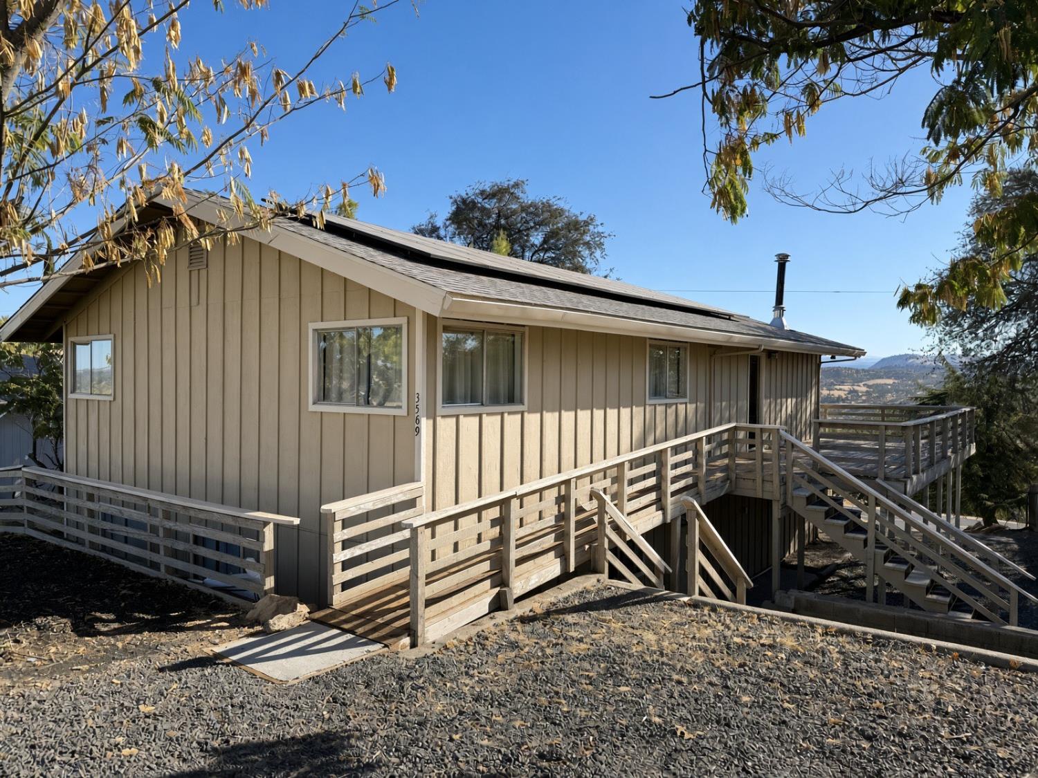 3589 Signal Hill Trail