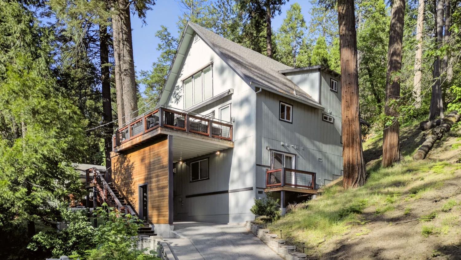 22437 Robin Hood Drive