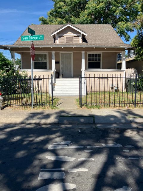 3250 San Diego Way, Sacramento, CA 95820 - MLS#: 225060676