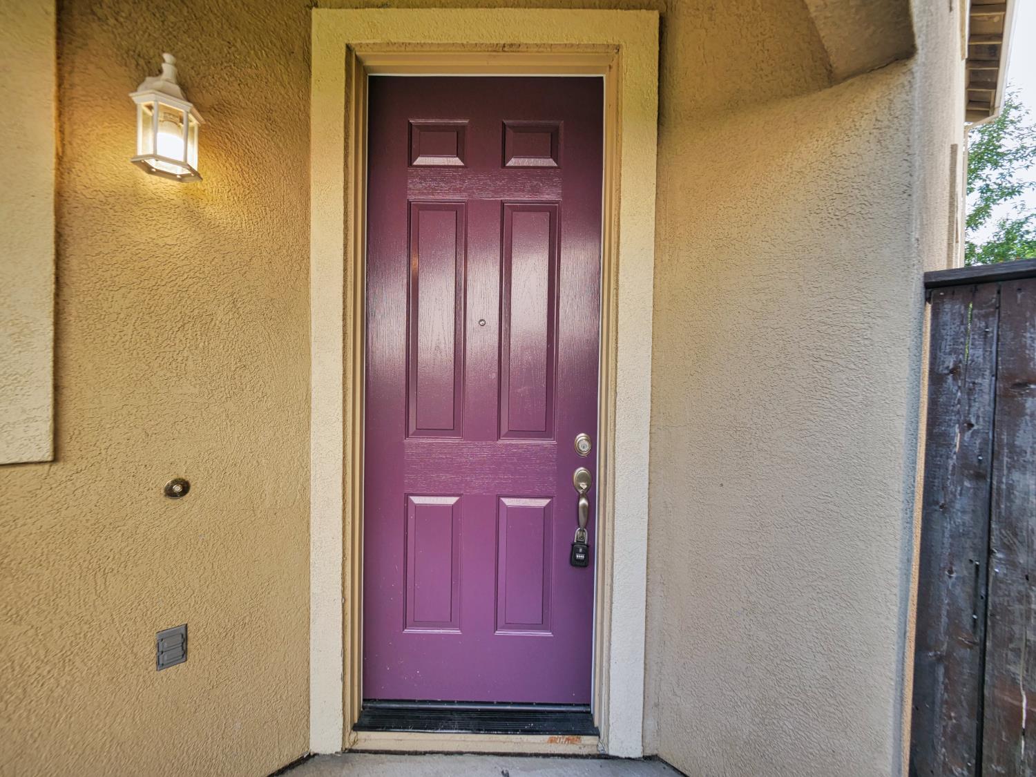 3193 English Oak Circle