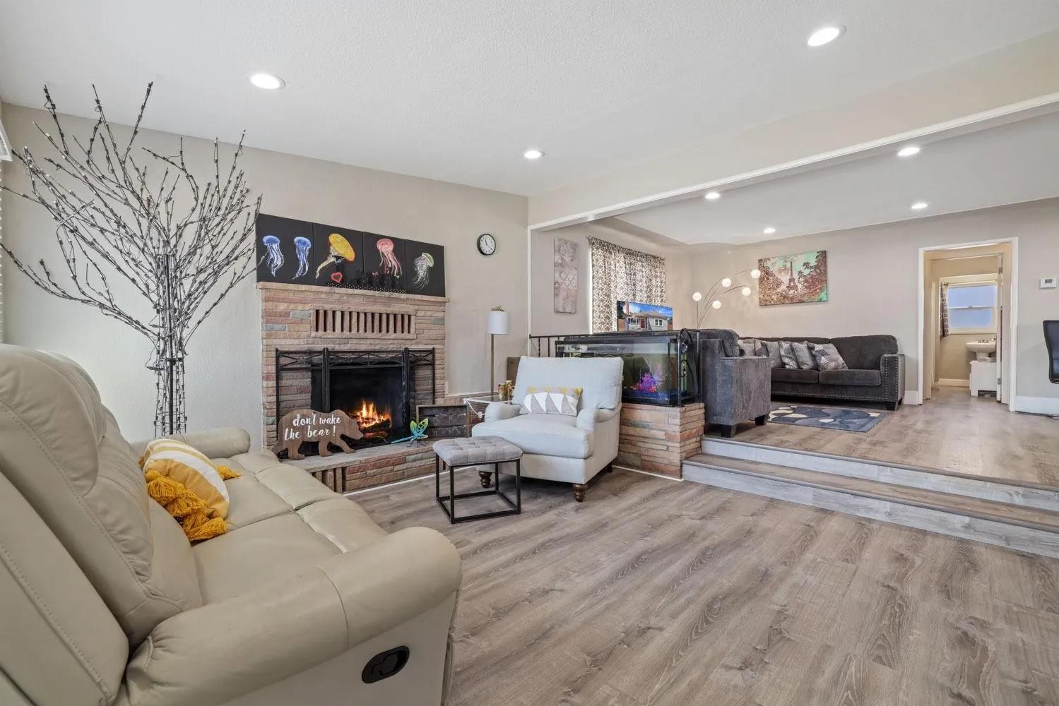 213 S Walnut Avenue