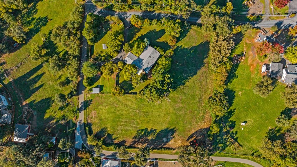 Photo of 2424 Long Valley Drive, Newcastle, CA 95658 (MLS # 225134737)
