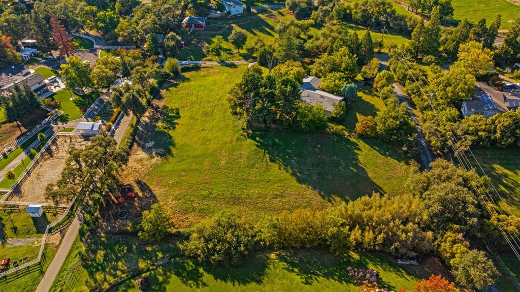 Photo of 2424 Long Valley Drive, Newcastle, CA 95658 (MLS # 225134737)
