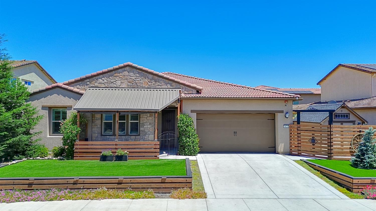 9875 Clyde Ingalsbe Street