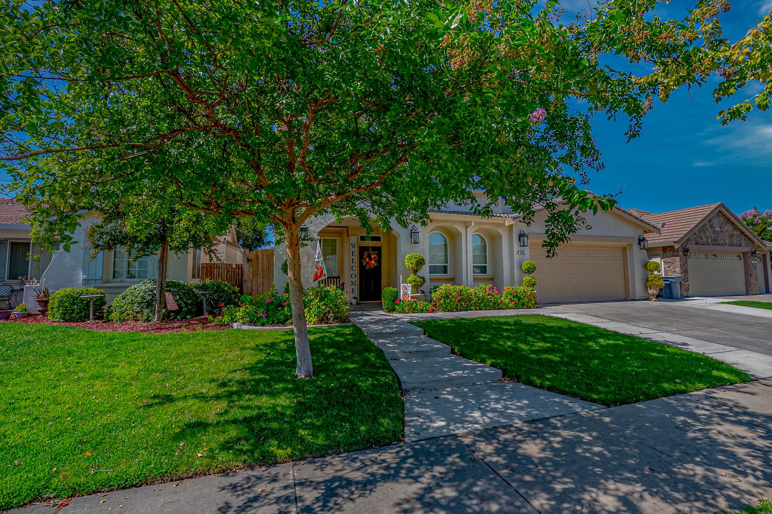 3593 San Vincent Avenue