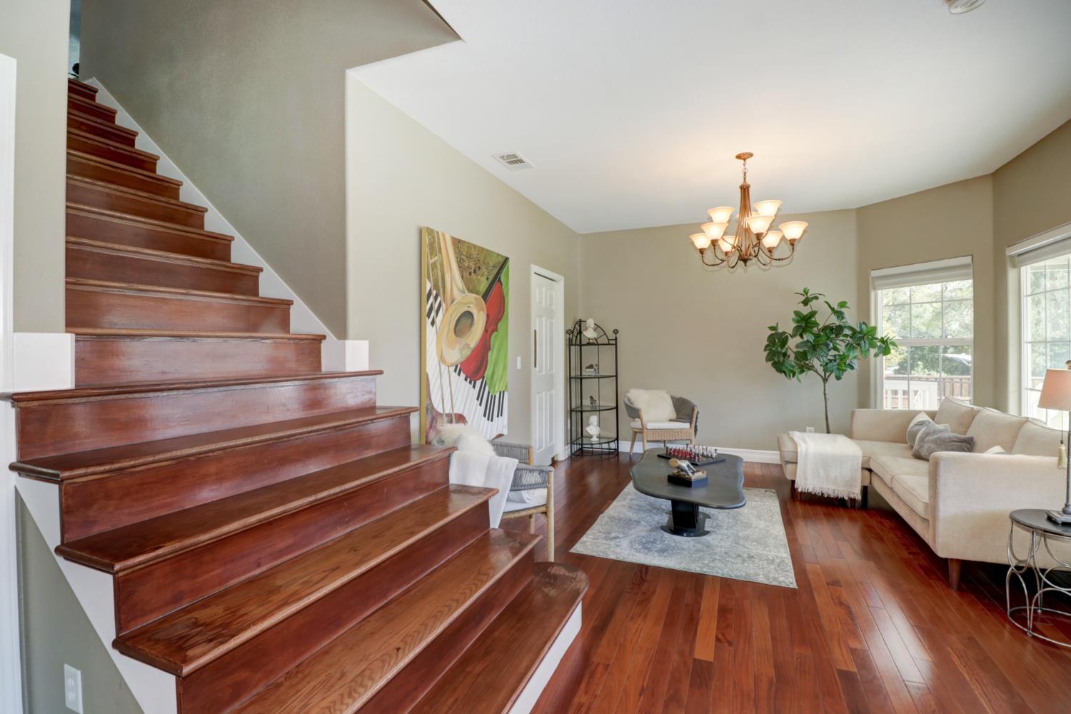 2761 Creekside Lane