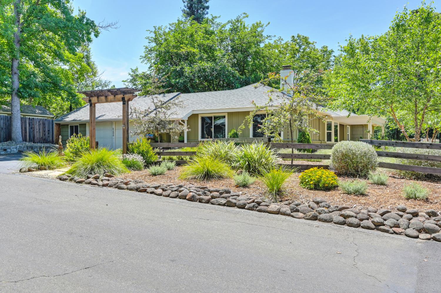 6200 Mahala Drive