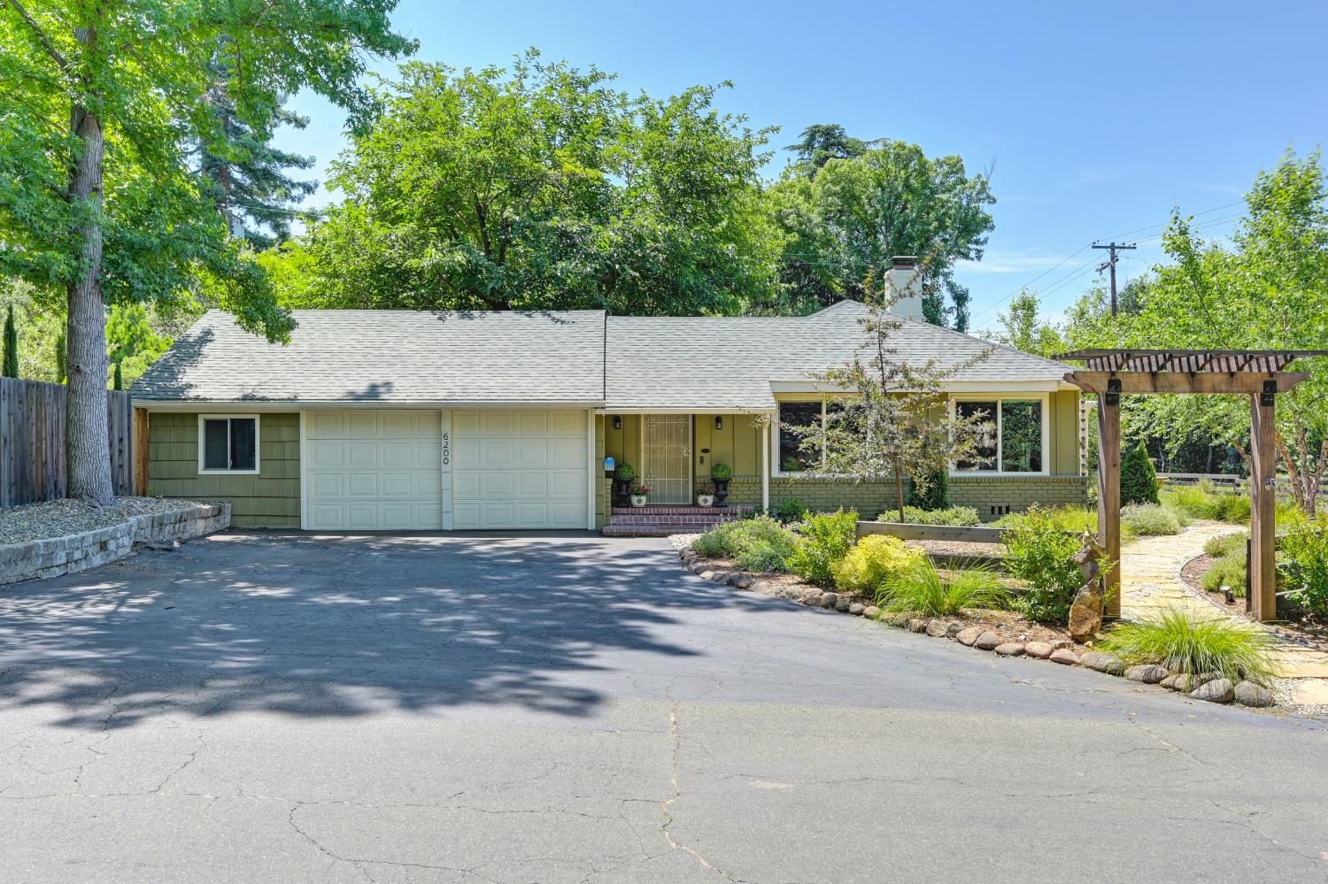 6200 Mahala Drive