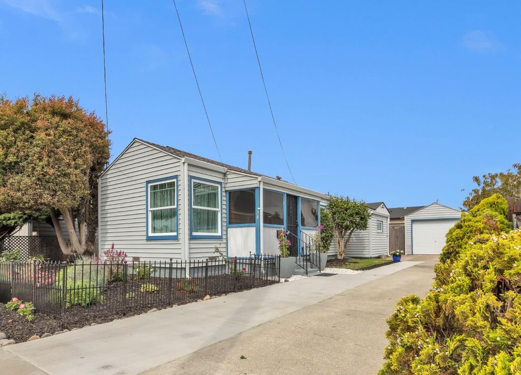 Photo of 3811 Roosevelt Avenue, Richmond, CA 94805 (MLS # 225128830)