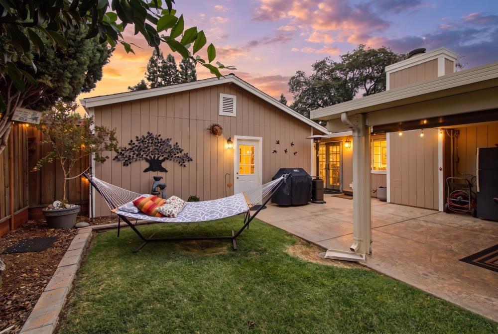 6005 Tree Line Court