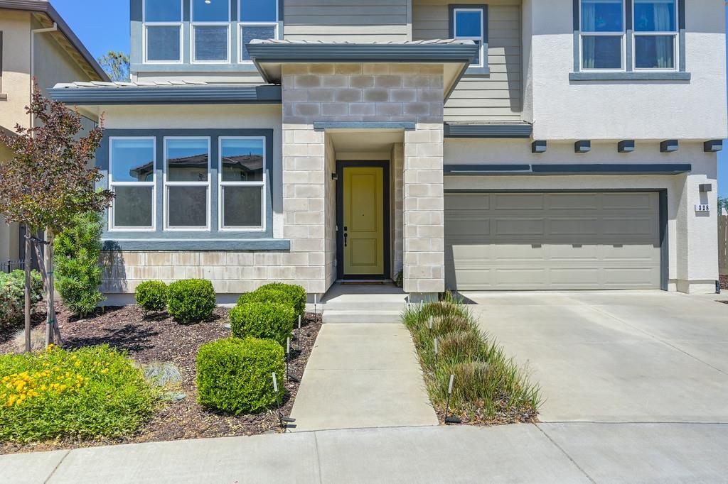 328 Chan Court