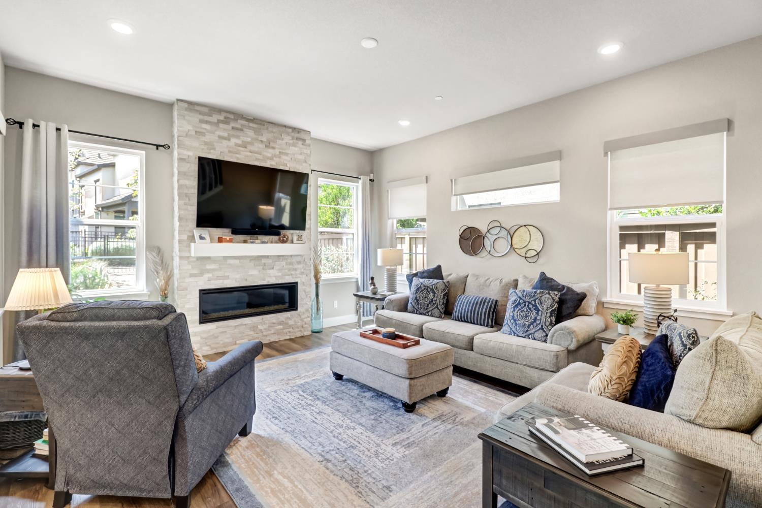 7100 Sunterra Way