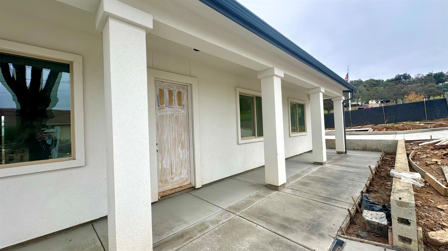 1963 Arrowhead Street 1