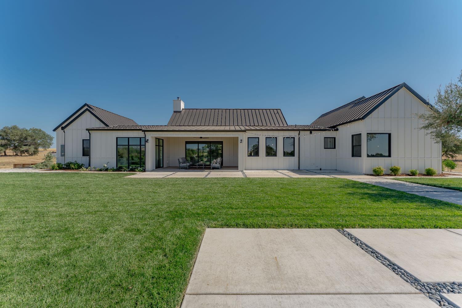 3405 Western Lane