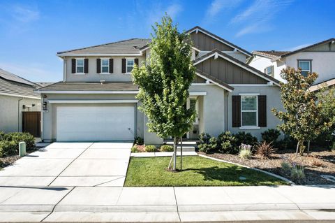 7486 Darque Way Elk Grove CA 95757