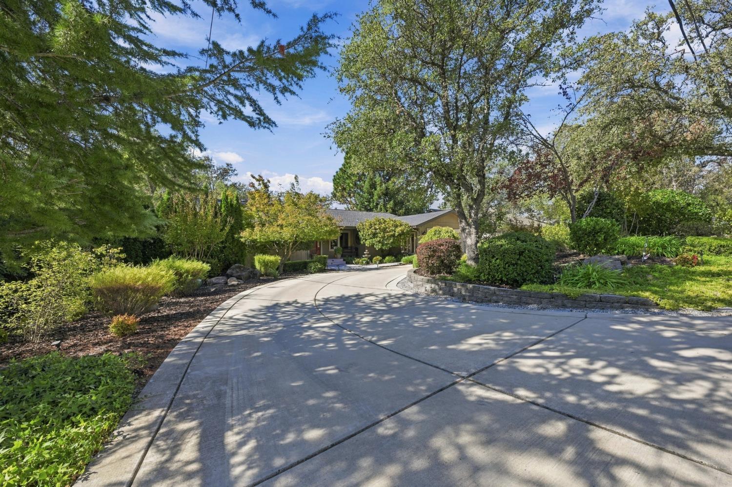 3570 Fairway Drive