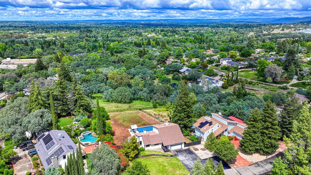 6325 Reservoir Drive