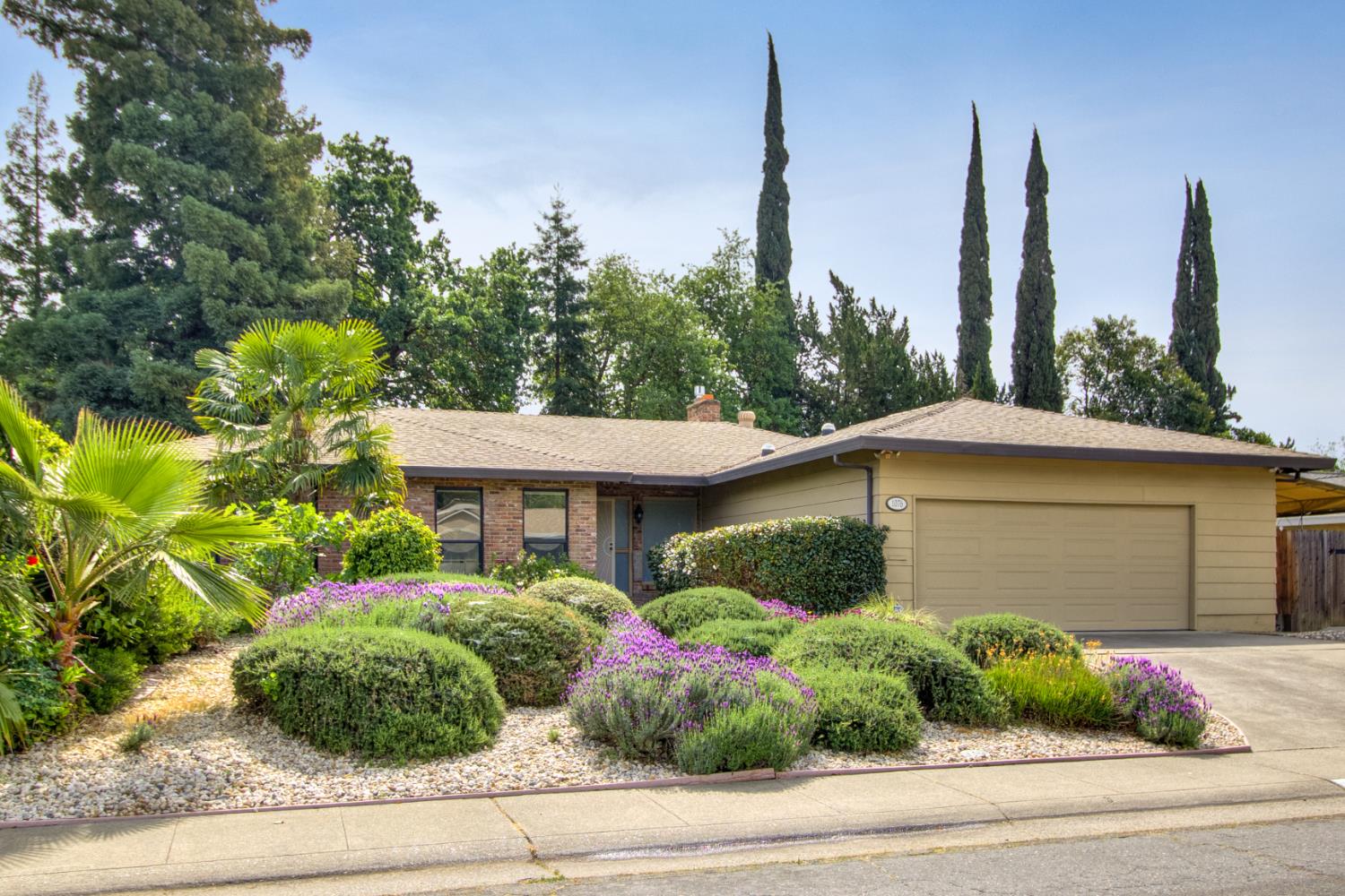 1076 Sand Bar Circle