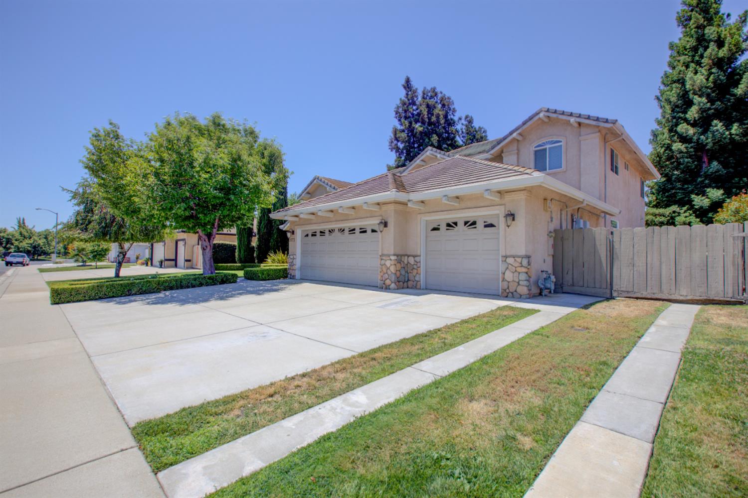 1073 Spring Meadow Drive