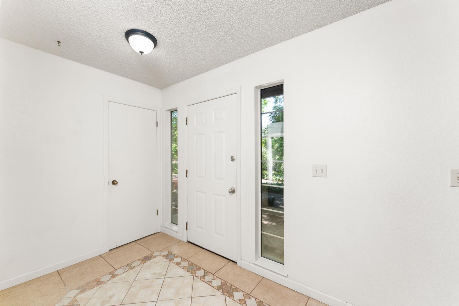 7813 Magnolia Avenue