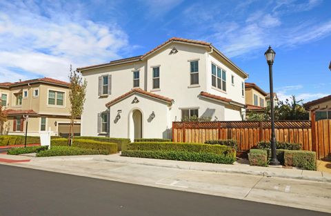 61 W Viola Street Mountain House CA 95391