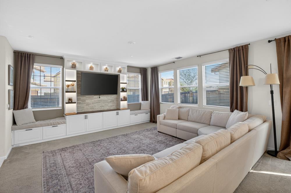 5358 Admiral Bend Way