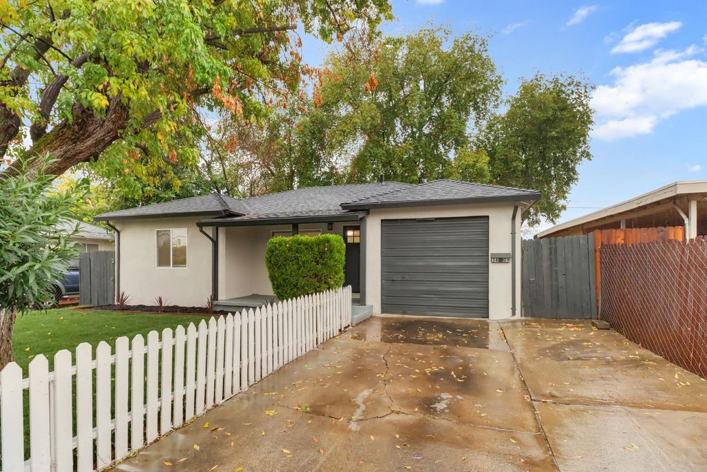 Photo of 3809 Belden Street, Sacramento, CA 95838 (MLS # 225141425)