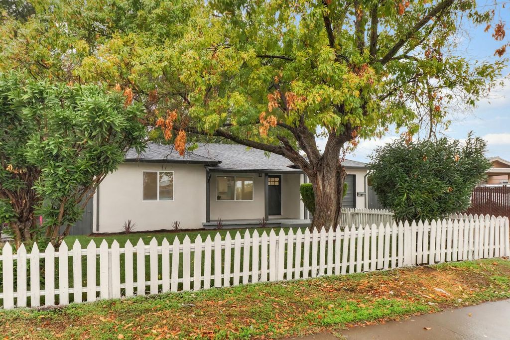 Photo of 3809 Belden Street, Sacramento, CA 95838 (MLS # 225141425)