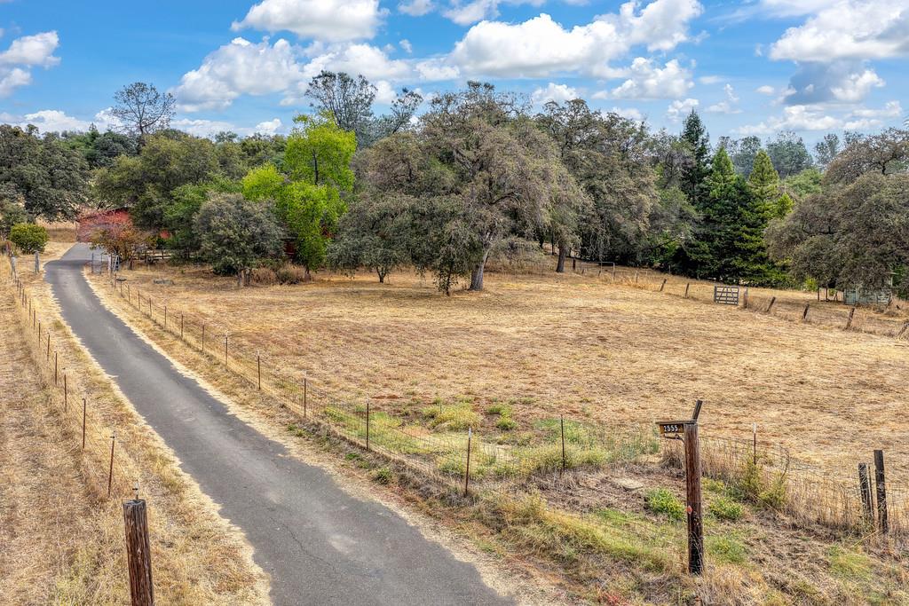 2555 Amys Lane