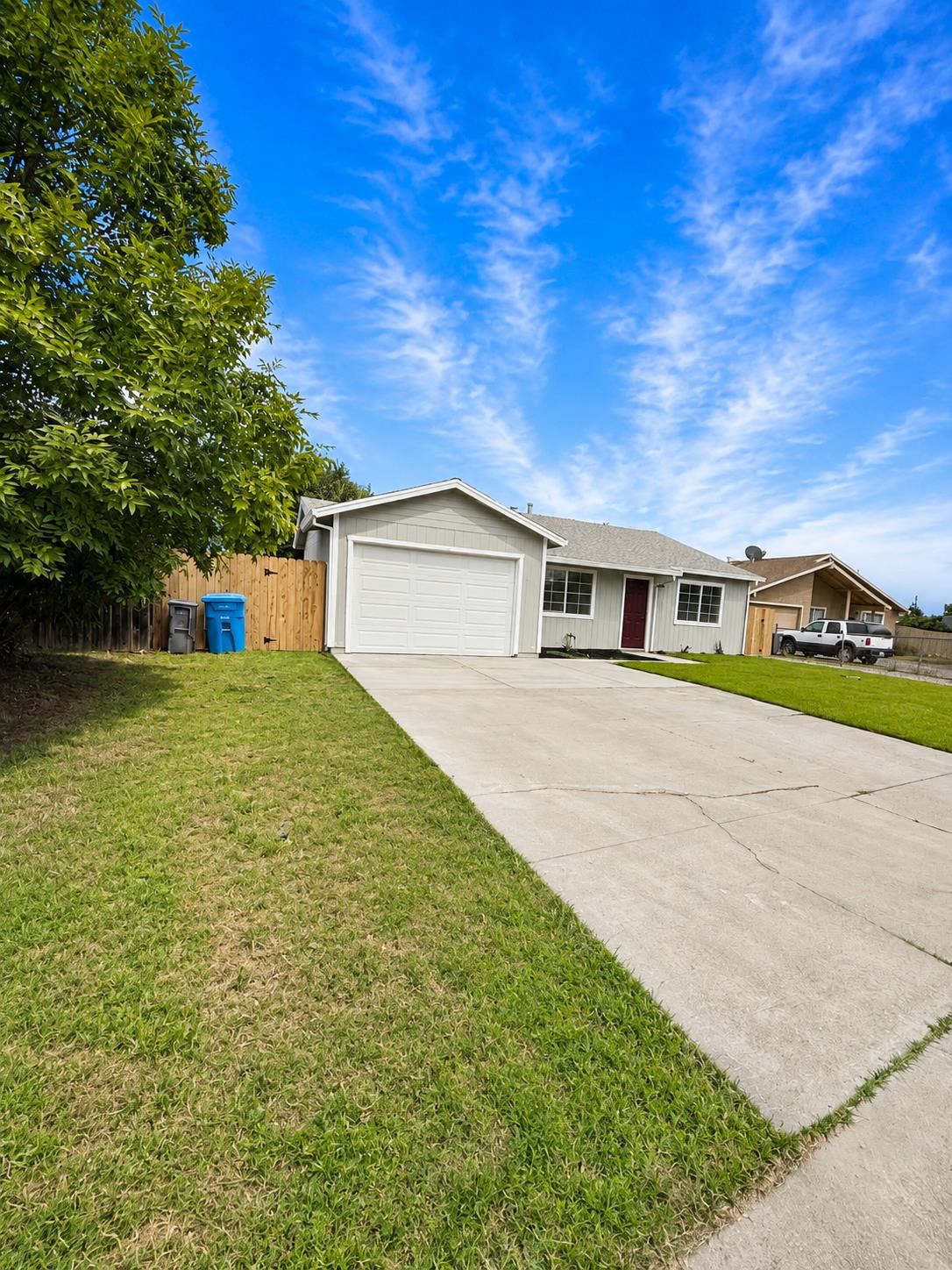 4372 Evelyn Drive