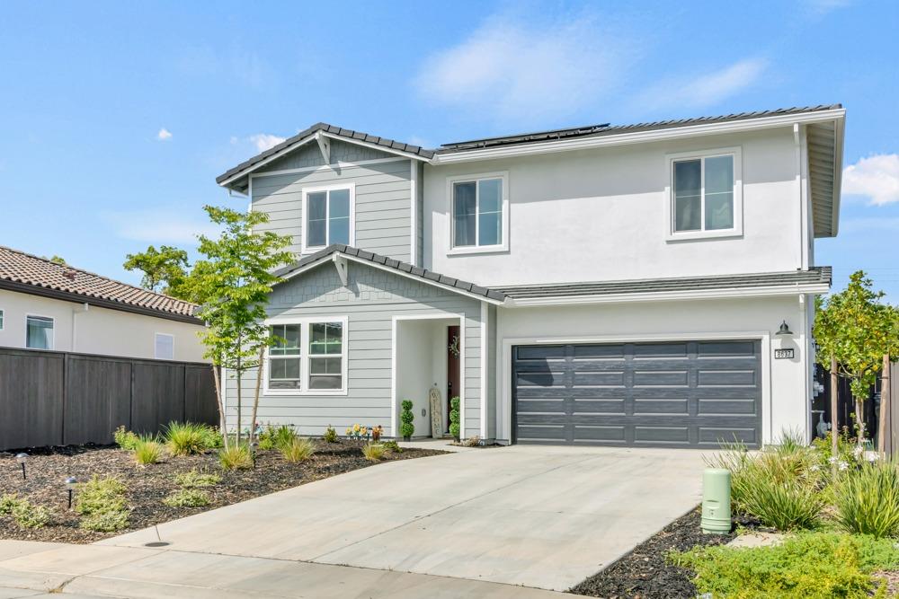 8637 Lakha Circle