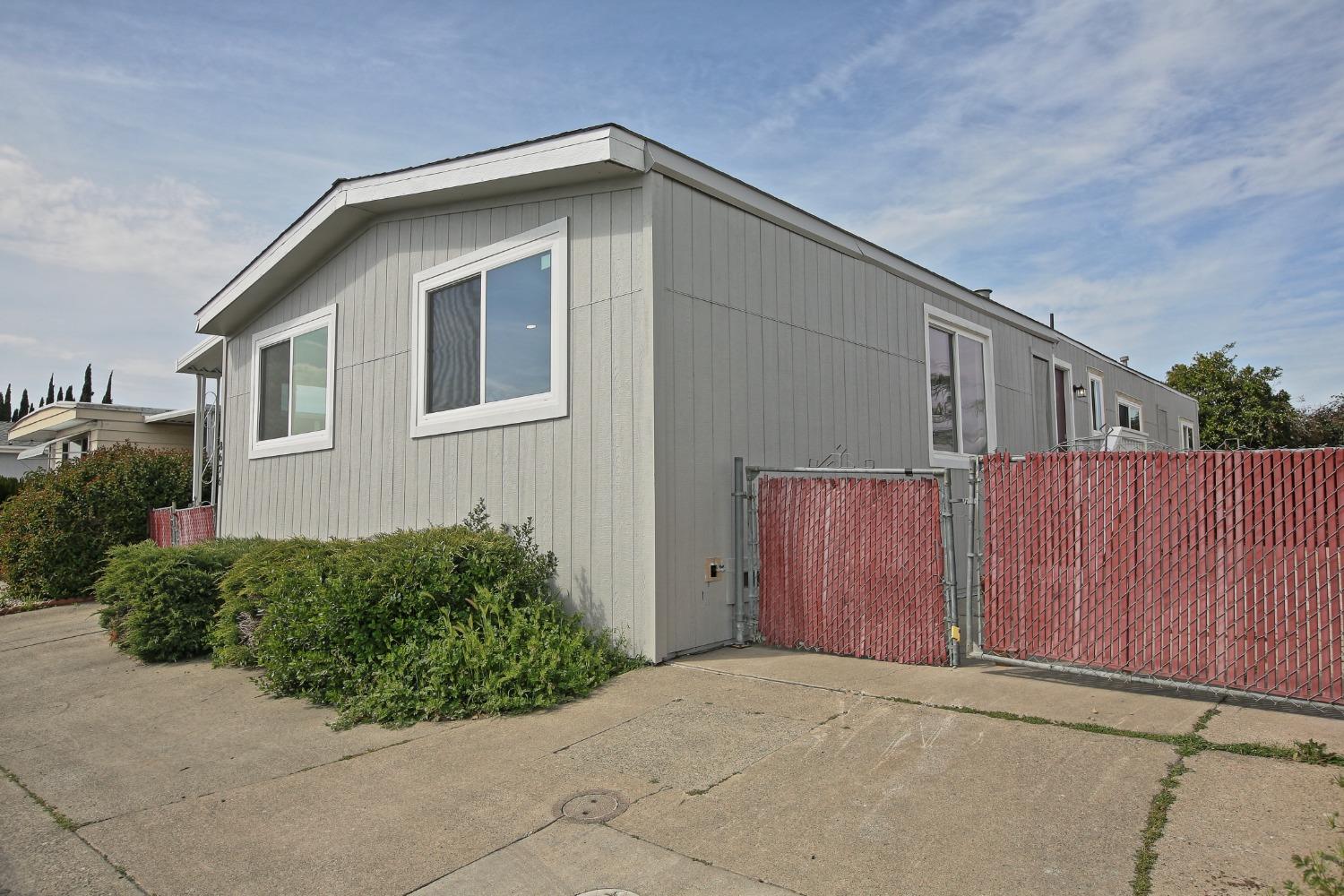8676 Beauxart Circle