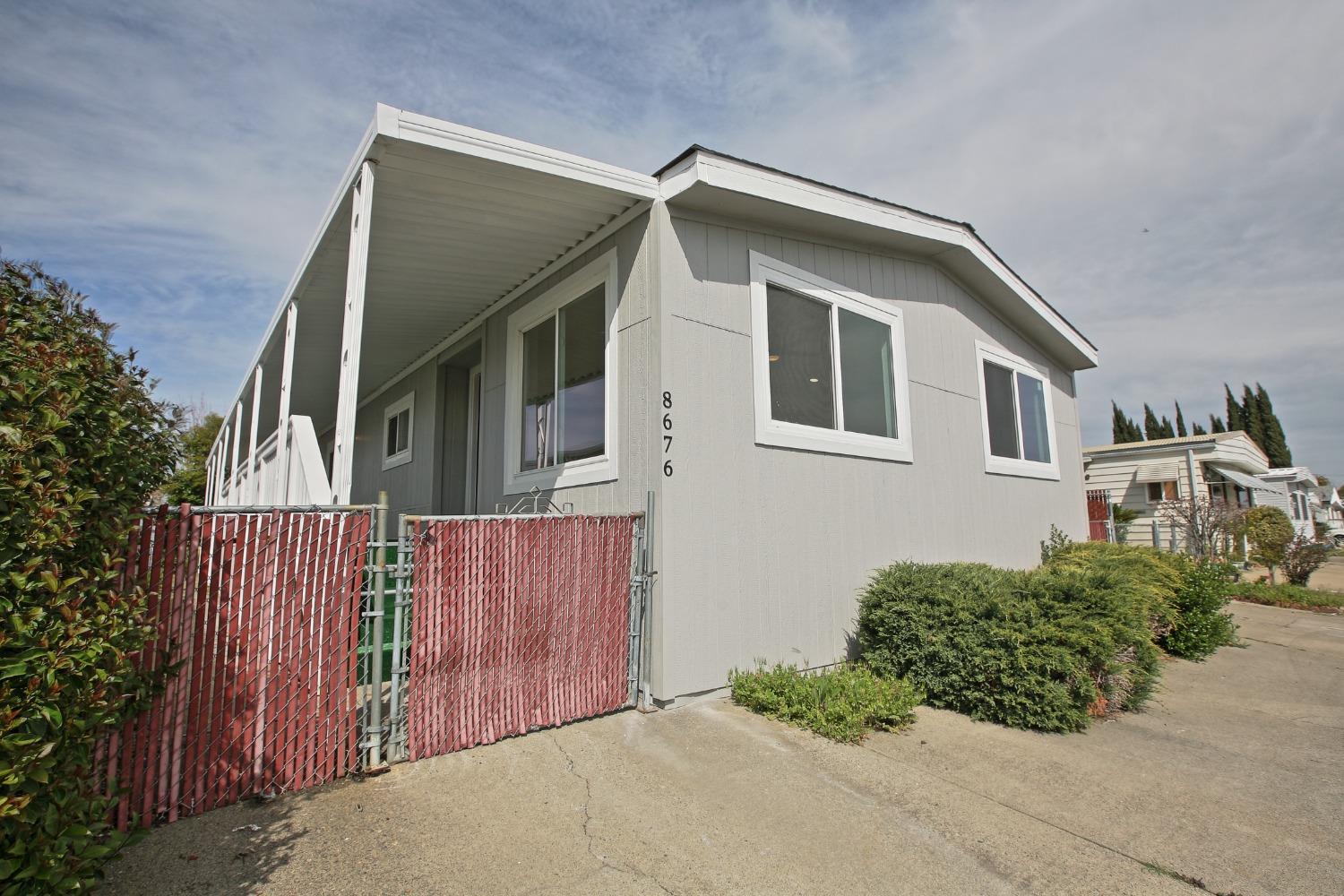 8676 Beauxart Circle