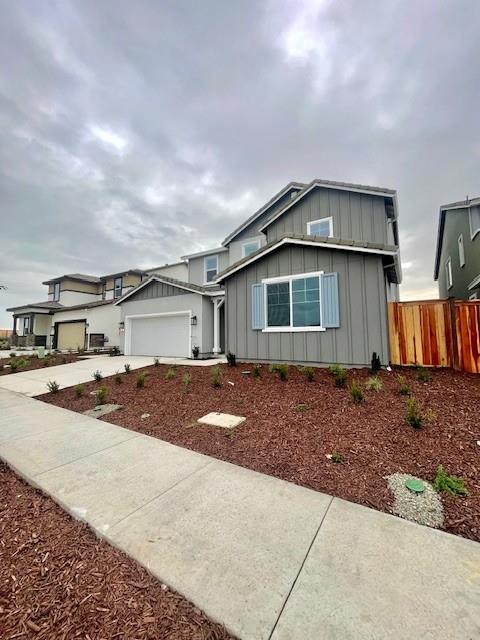 609 Silver Canoe Court