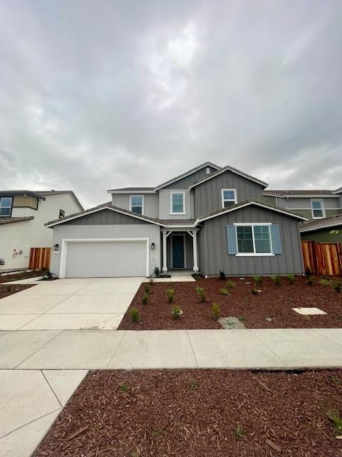 609 Silver Canoe Court