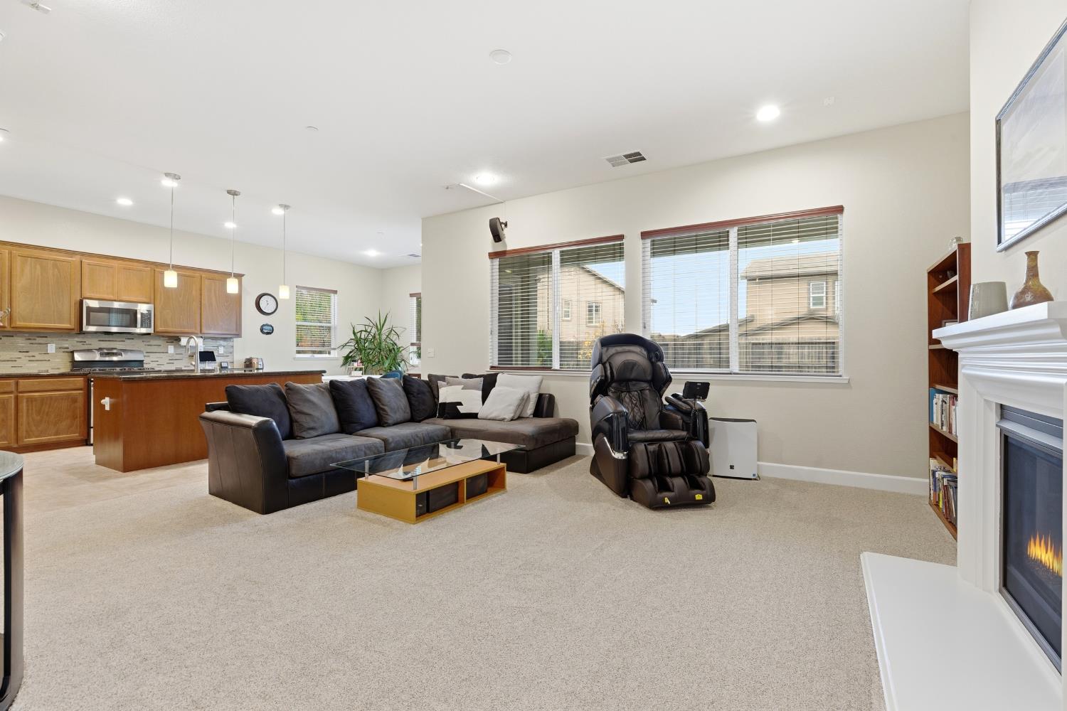 1730 W Woodward Avenue