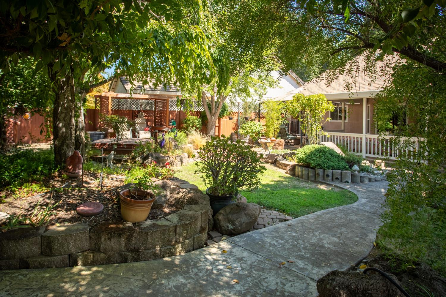 Yuba City, California 95993, United States, 4 Bedrooms Bedrooms, ,3 BathroomsBathrooms,Residential,Active,192019