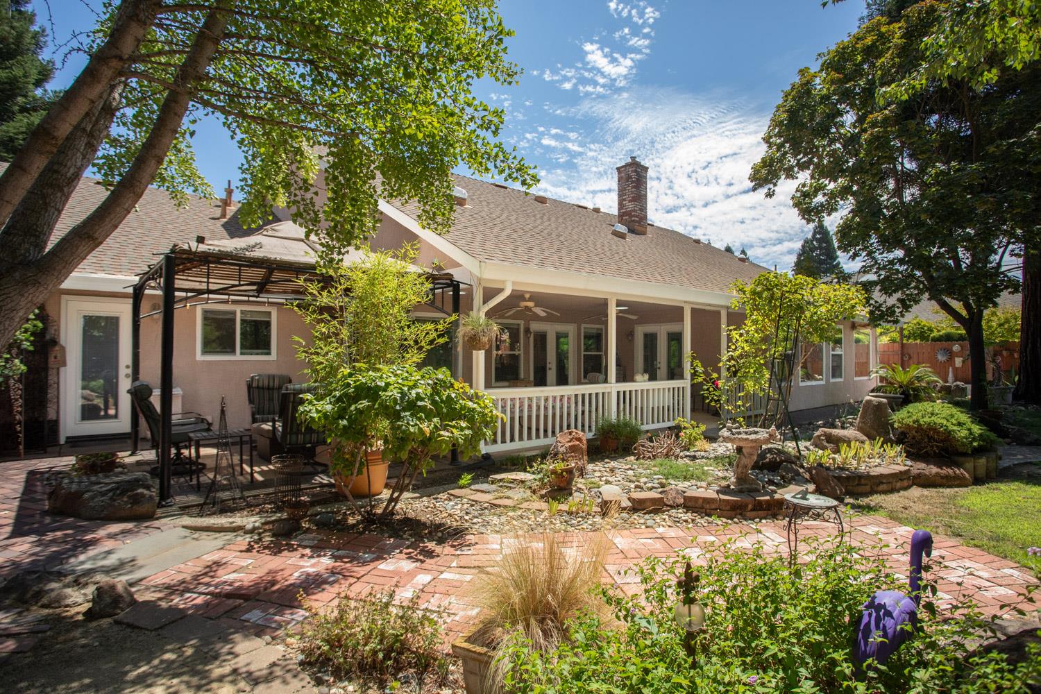 Yuba City, California 95993, United States, 4 Bedrooms Bedrooms, ,3 BathroomsBathrooms,Residential,Active,192019