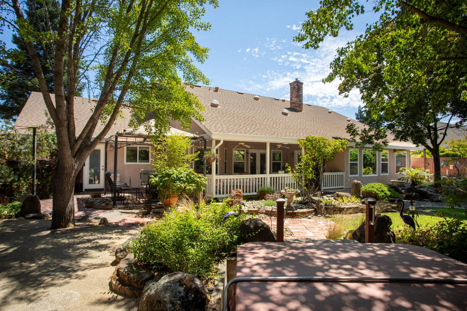 Yuba City, California 95993, United States, 4 Bedrooms Bedrooms, ,3 BathroomsBathrooms,Residential,Active,192019