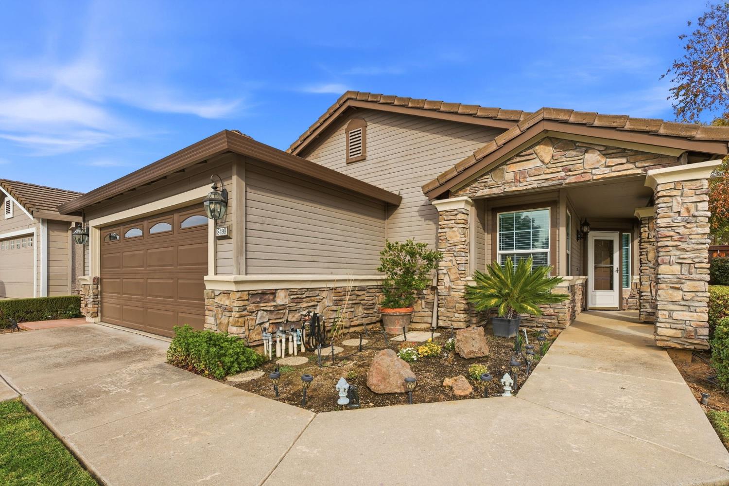 8499 Banyon Tree Court