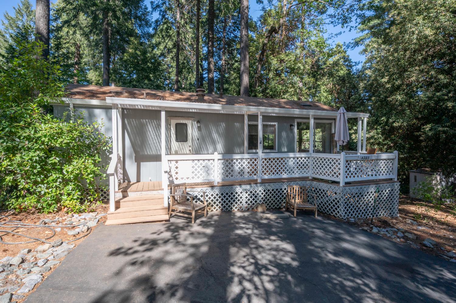 4205 Falcon Lane